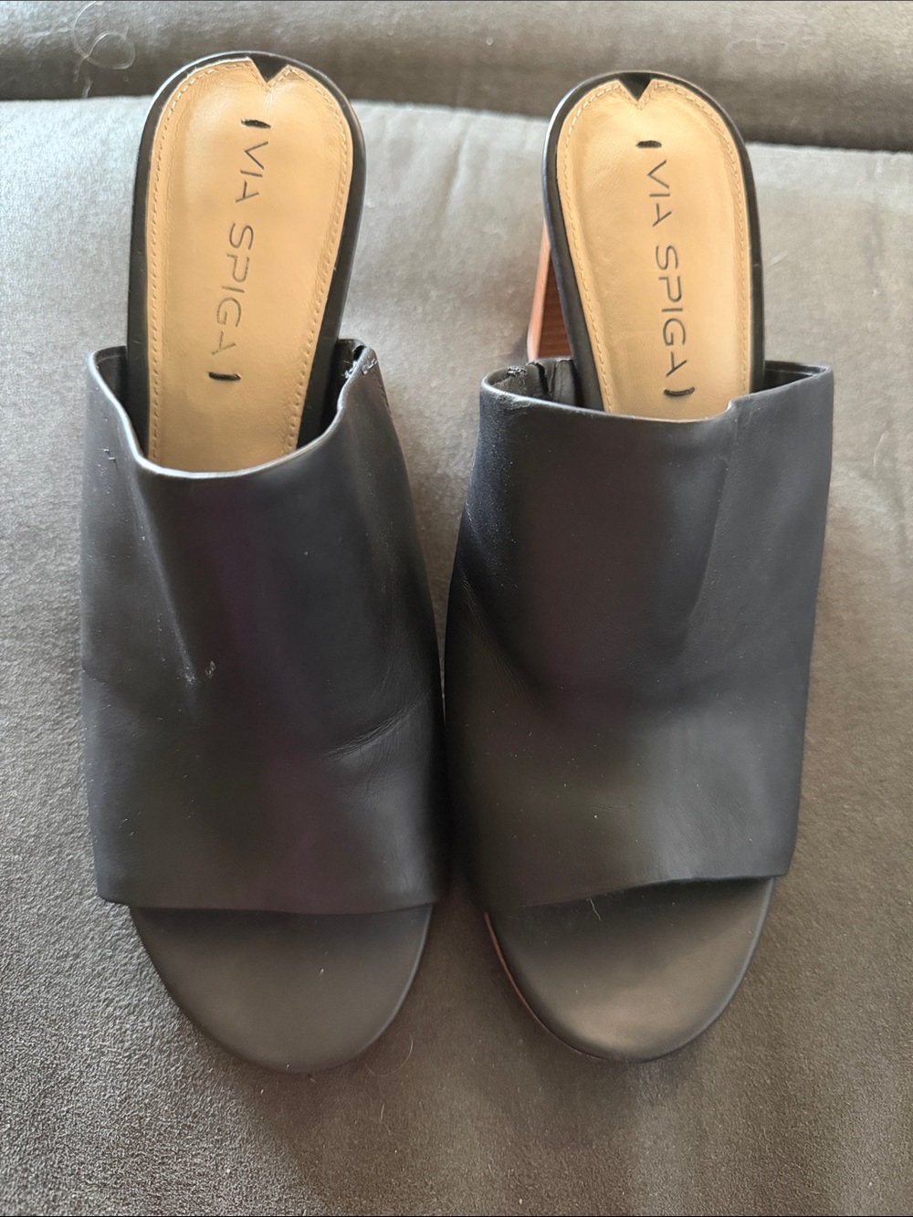 Via Spiga Black Leather Open-Toe Slide Mules
